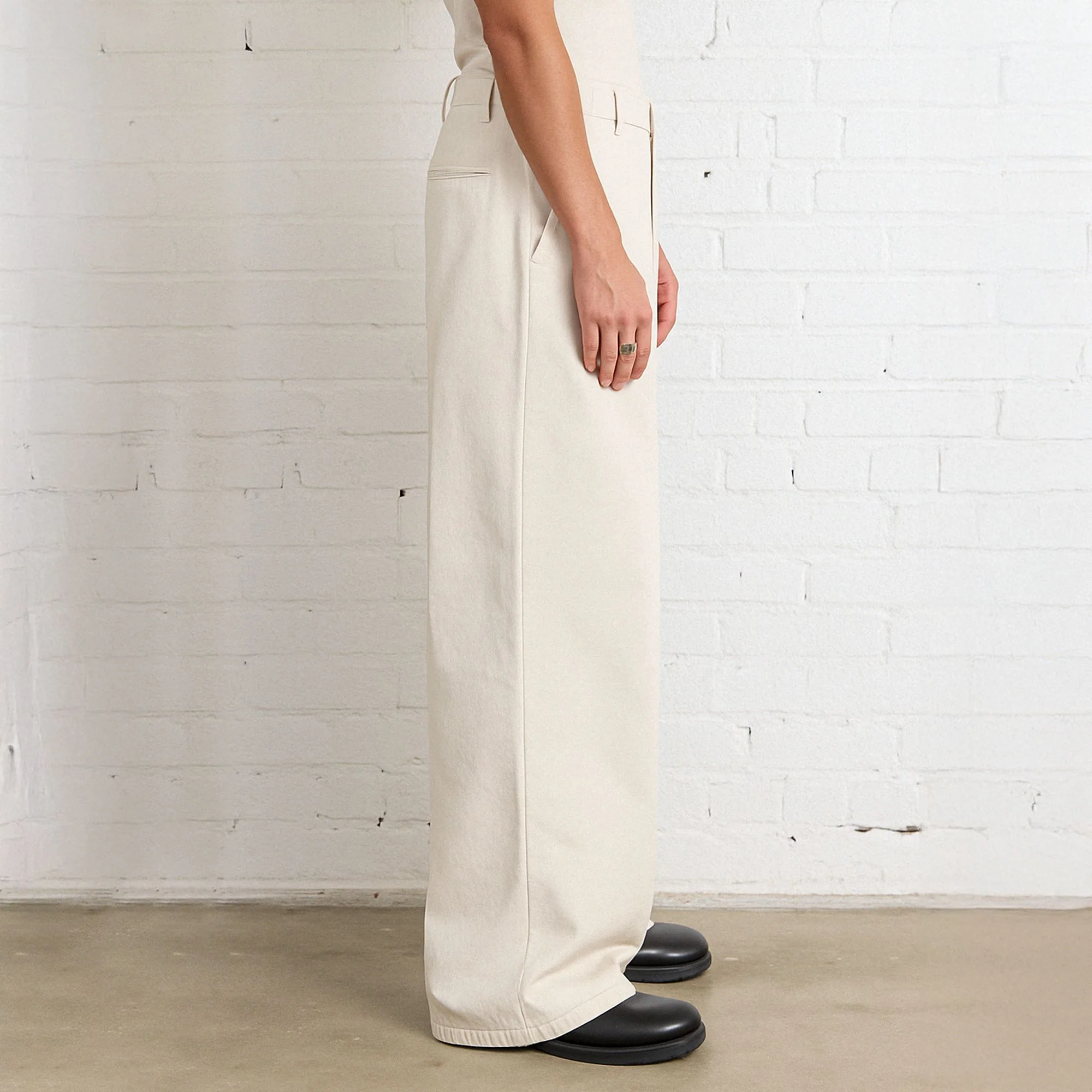 Shibuya Pleated Pants | Baggy. Wide-Leg - Image 4