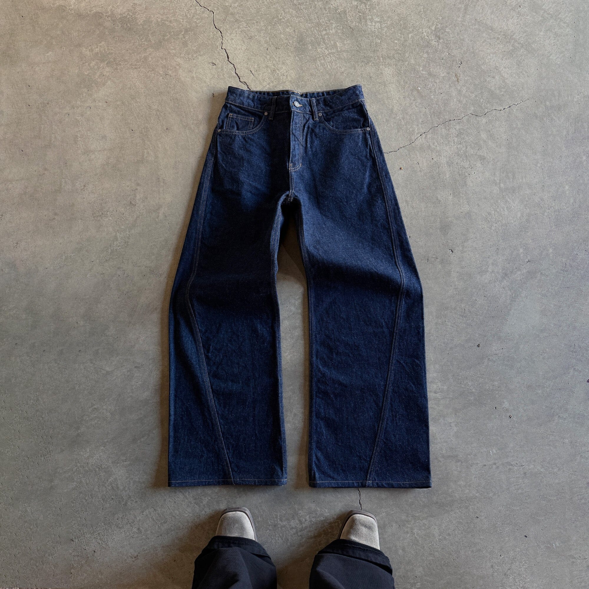 Twisted Tokyo Jeans | Baggy. Wide-Leg - Image 3