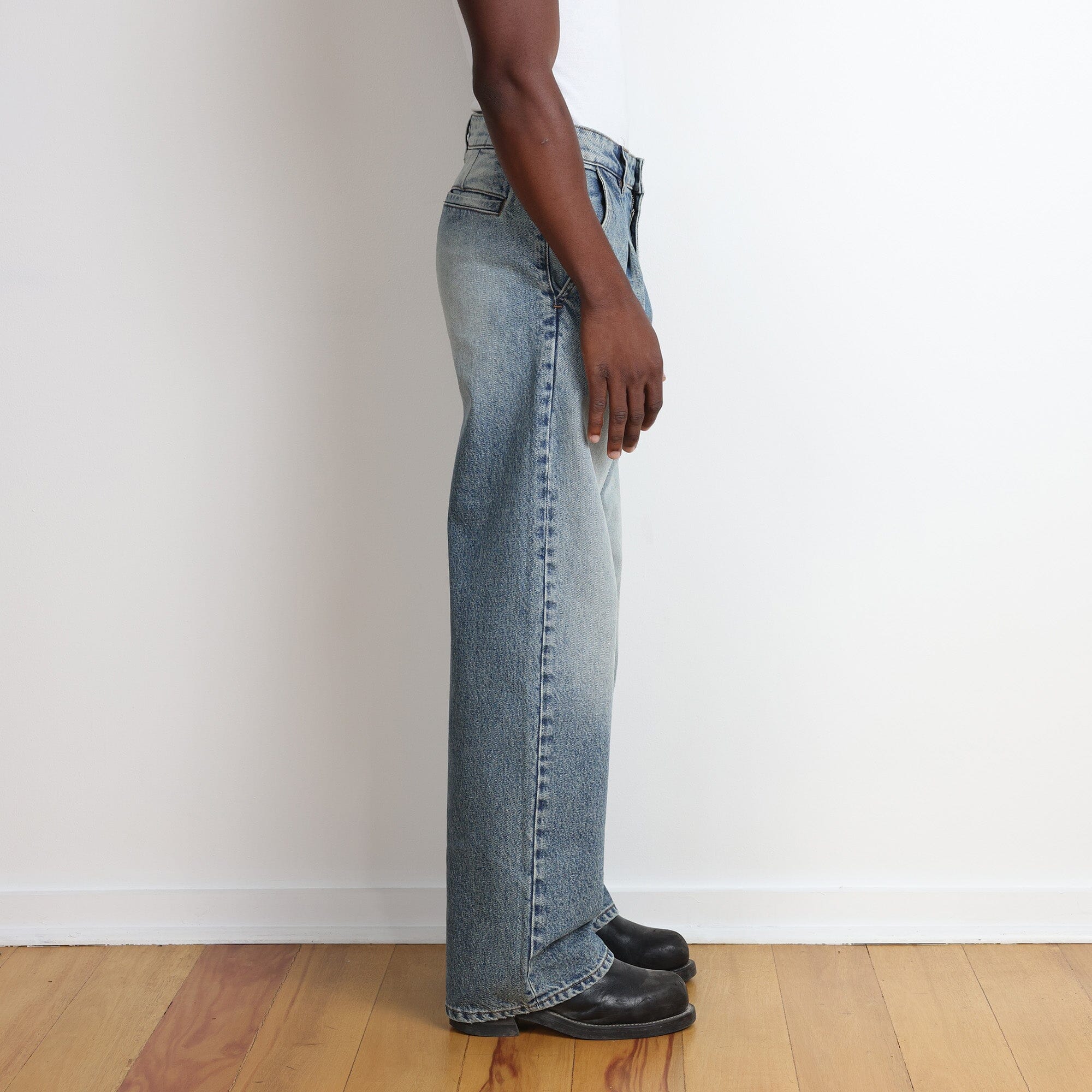 Shibuya Pleated Jeans | Straight-Wide Leg - Image 5