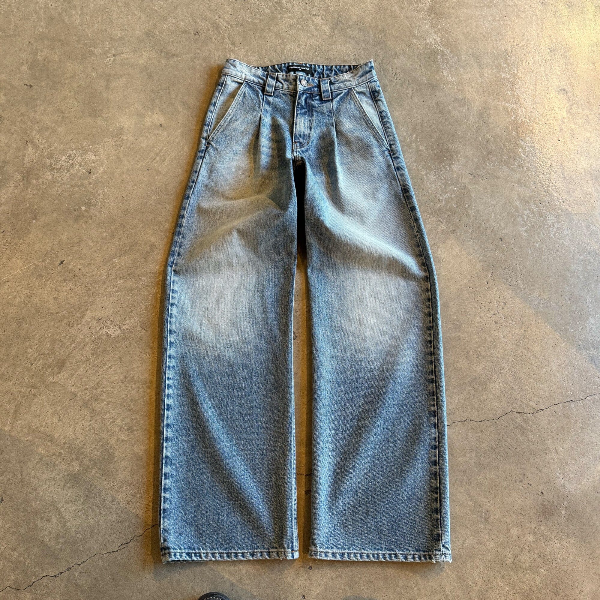 Shibuya Pleated Jeans | Straight-Wide Leg - Image 4