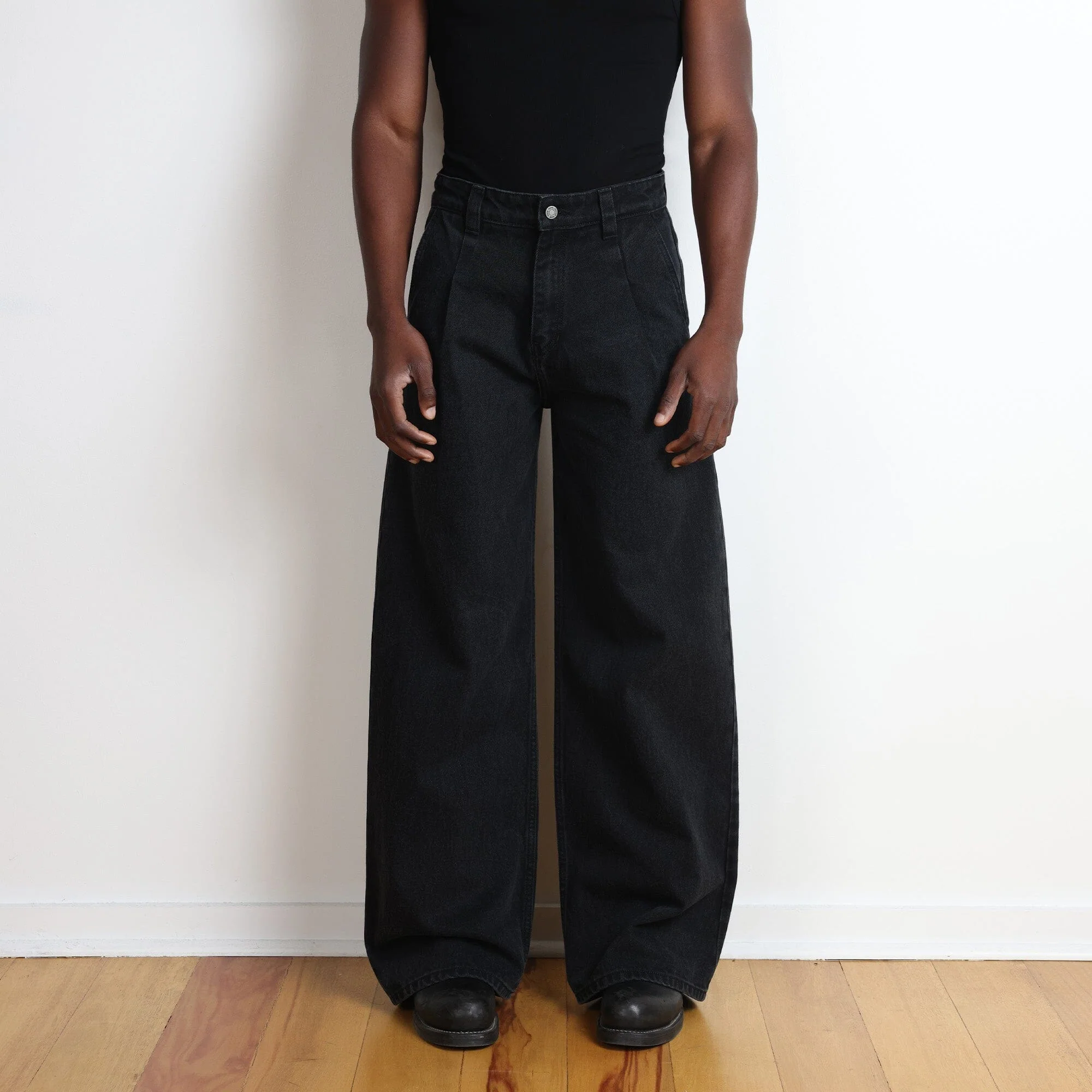 Shibuya Pleated Jeans | Baggy. Wide-Leg