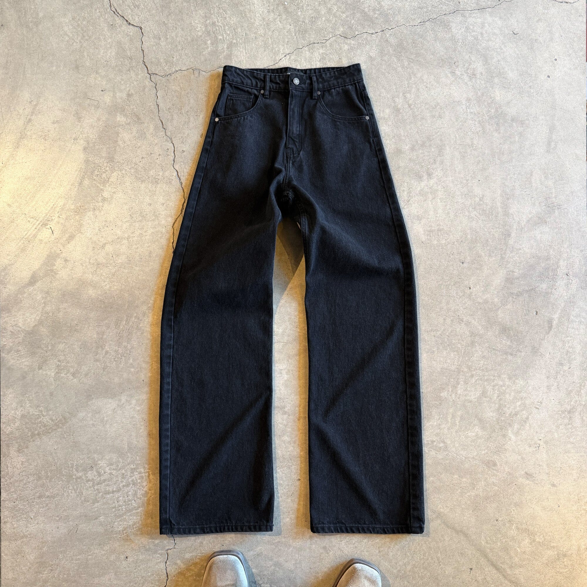 Tokyo Jeans | Straight-Wide Leg - Image 3