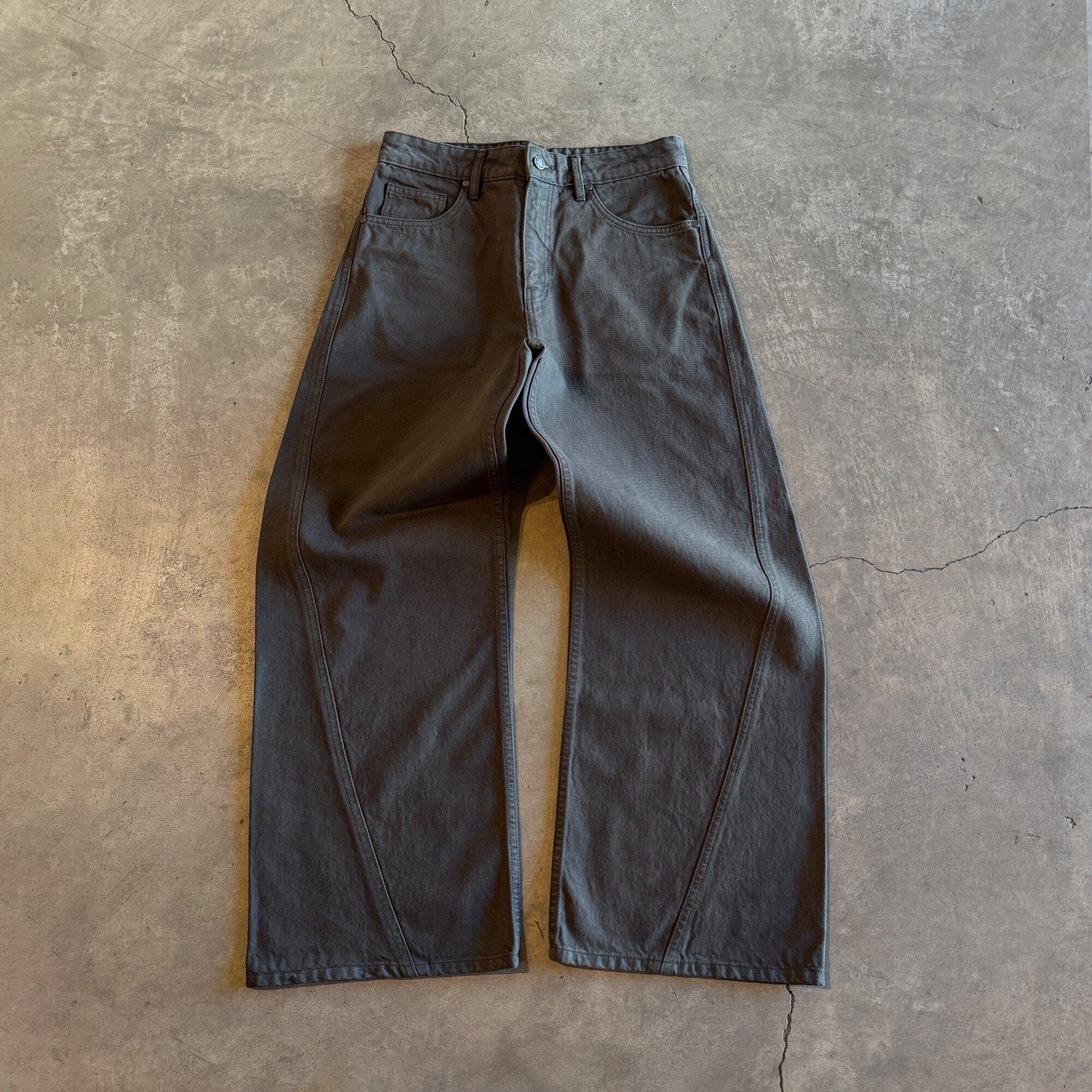 Twisted Tokyo Jeans | Baggy. Wide-Leg - Image 3