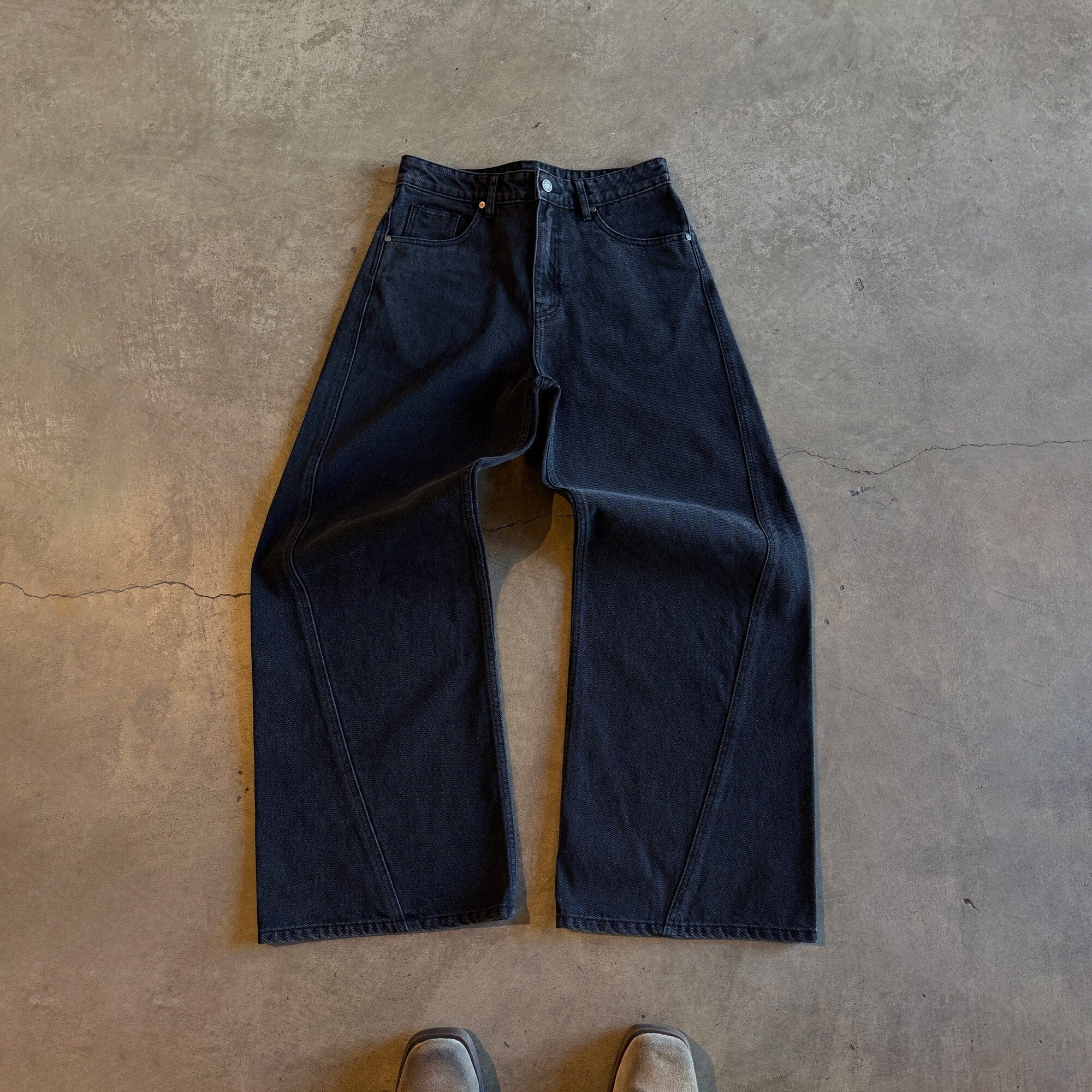 Twisted Tokyo Jeans | Baggy. Wide-Leg - Image 3